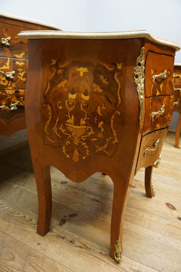 ZESTAW 3 KOMÓD BAROKOWYCH INTARSJOWANE Z OKUCIAMI 3 KOMODY