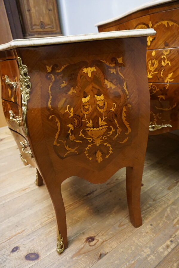 ZESTAW 3 KOMÓD BAROKOWYCH INTARSJOWANE Z OKUCIAMI 3 KOMODY