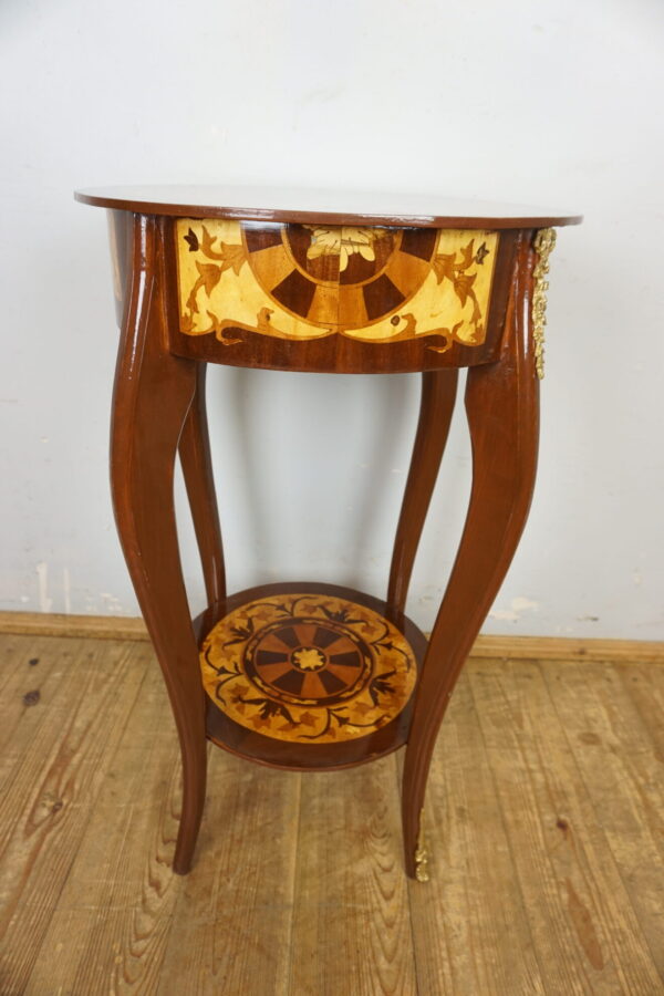 OKRĄGŁY STOLIK Z SZUFLADKĄ OKUCIA INTARSJE !!