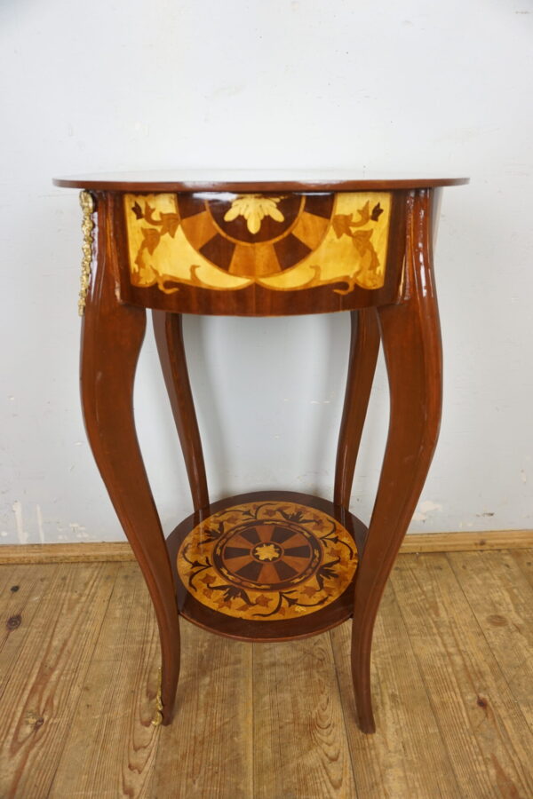 OKRĄGŁY STOLIK Z SZUFLADKĄ OKUCIA INTARSJE !!