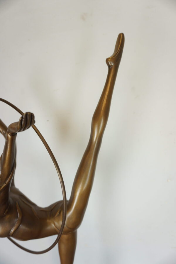 FIGURA Z BRĄZU TANCERKA BALETNICA BALLERINA Z KOŁEM