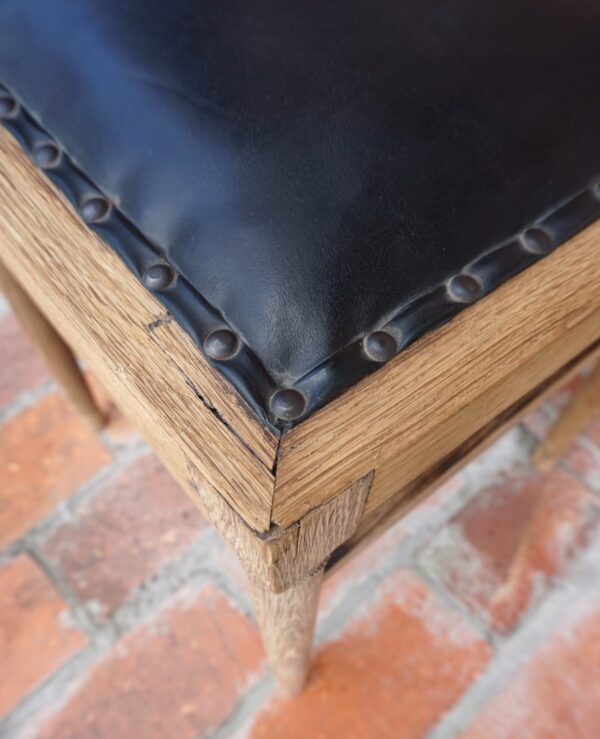 OCZYSZCZONY TABORET STOŁEK !