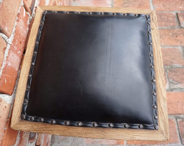 OCZYSZCZONY TABORET STOŁEK !