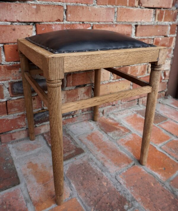 OCZYSZCZONY TABORET STOŁEK !