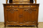PAŁACOWY KREDENS LUDWIK ROCAILLE ORZECH Z PRZESZKLENIEM