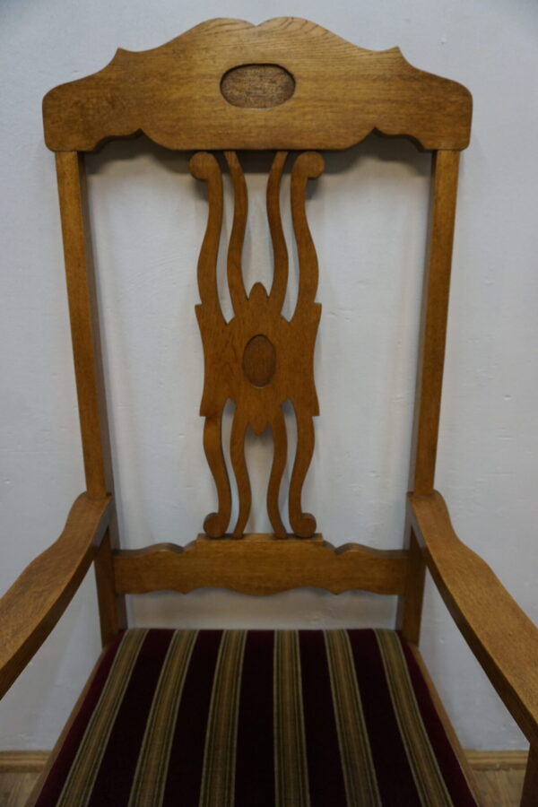 DOSTOJNY FOTEL DO BIURKA DĘBOWY