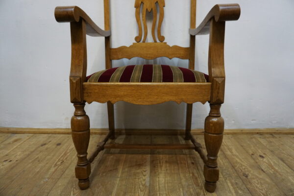 DOSTOJNY FOTEL DO BIURKA DĘBOWY