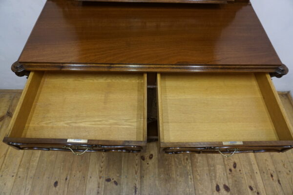 RZEŹBIONA KOMODA POMOCNIK Z NADSTAWKĄ LUDWIK ROCAILLE