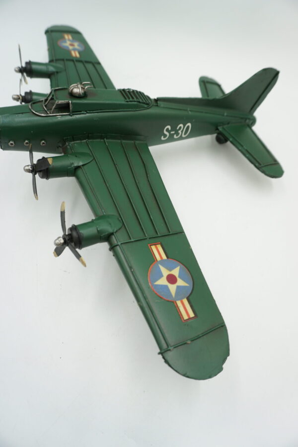 METALOWY MODEL SAMOLOT WOJSKOWY KOLEKCJONERSKI PREZENT