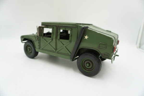 METALOWY MODEL POJAZD WOJSKOWY KOLEKCJONERSKI PREZENT