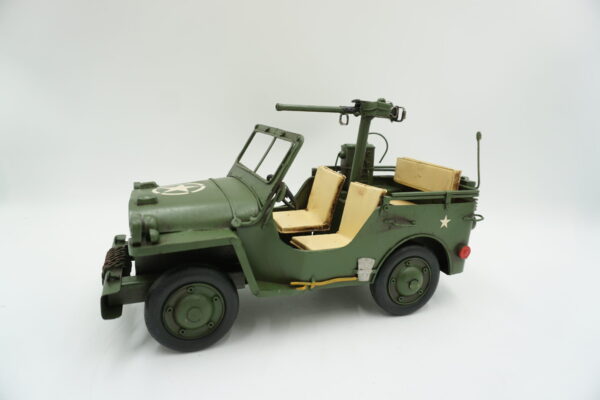 METALOWY MODEL WOJSKOWY POJAZD KOLEKCJONERSKI PREZENT