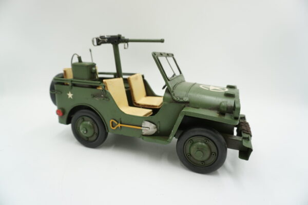 METALOWY MODEL WOJSKOWY POJAZD KOLEKCJONERSKI PREZENT