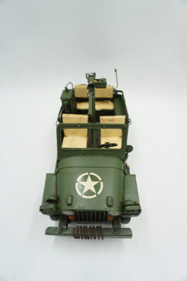 METALOWY MODEL WOJSKOWY POJAZD KOLEKCJONERSKI PREZENT
