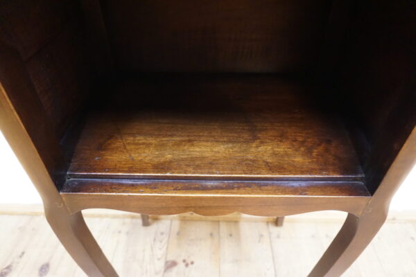 SZAFKA STOLIK NOCNY FILIGRANOWA WYSOKIE NOGI