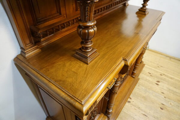 MASYWNY SYGNOWANY KREDENS LITY ORZECH ROMEO I JULIA