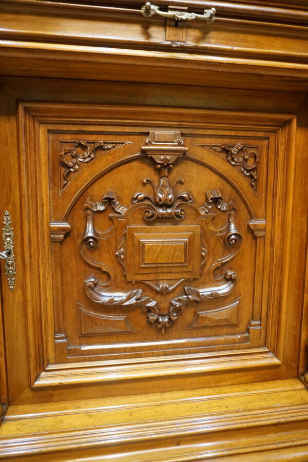 MASYWNY SYGNOWANY KREDENS LITY ORZECH ROMEO I JULIA