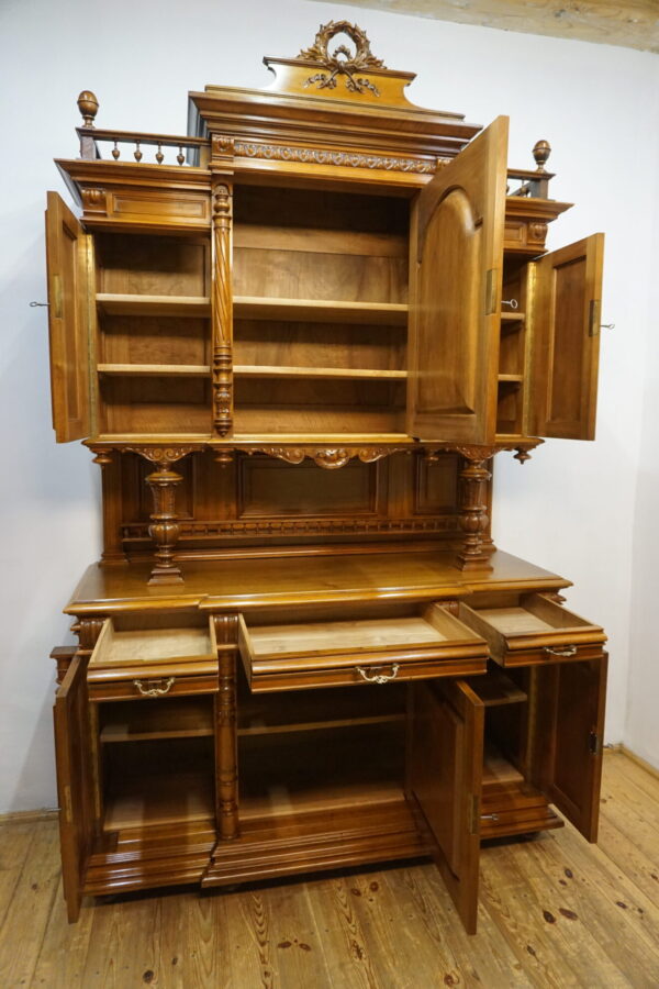 MASYWNY SYGNOWANY KREDENS LITY ORZECH ROMEO I JULIA