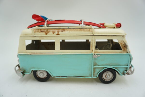 METALOWY MODEL OGÓREK SAMOCHÓD SURFERÓW PREZENT