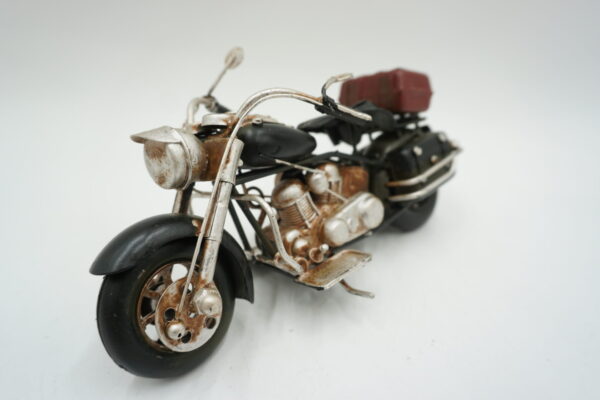 METALOWY MODEL MOTOR PREZENT