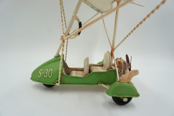 METALOWY MODEL MOTOLOTNIA ZIELONY DEKORACJA PREZENT