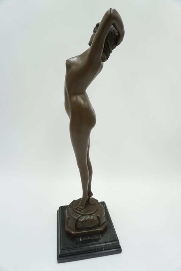 FIGURA Z BRĄZU AKT NAGA KOBIETA