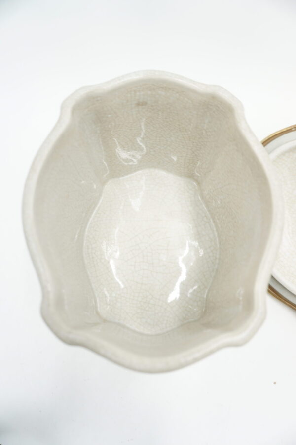 SZKATUŁKA PUZDERKO PORCELANA Z BRĄZEM -CZAPLE.