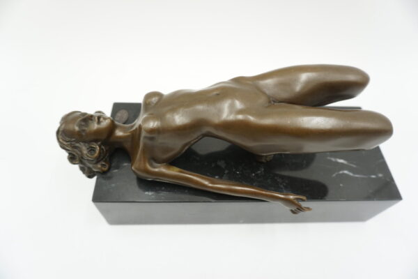 FIGURA Z BRĄZU AKT NAGA KOBIETA.