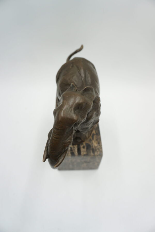 FIGURA Z BRĄZU SŁOŃ Z TRĄBĄ W DÓŁ