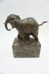 FIGURA Z BRĄZU SŁOŃ Z TRĄBĄ W DÓŁ
