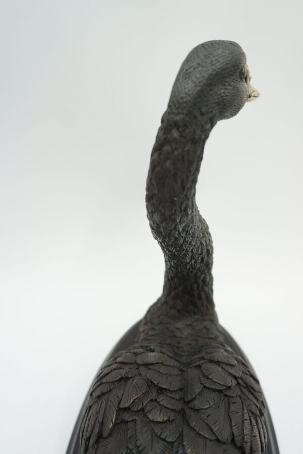 FIGURA Z BRĄZU CZARNY ŁABĘDŹ