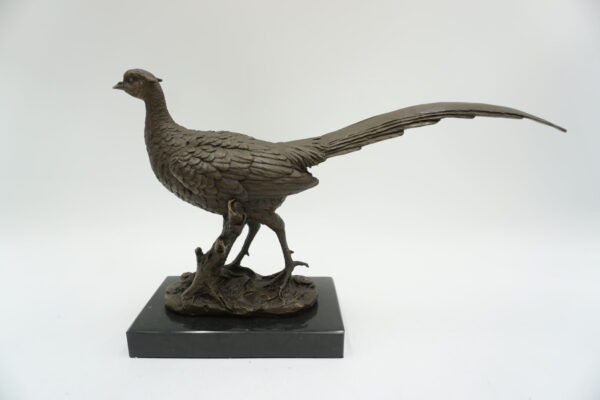 FIGURA Z BRĄZU BAŻANT