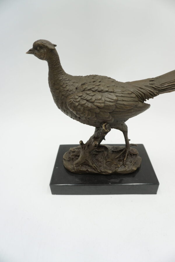 FIGURA Z BRĄZU BAŻANT