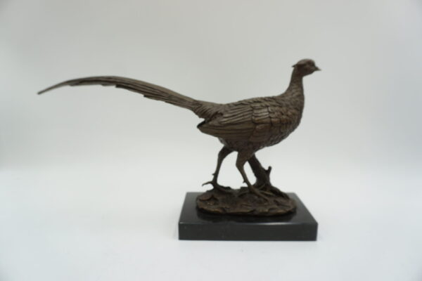 FIGURA Z BRĄZU BAŻANT