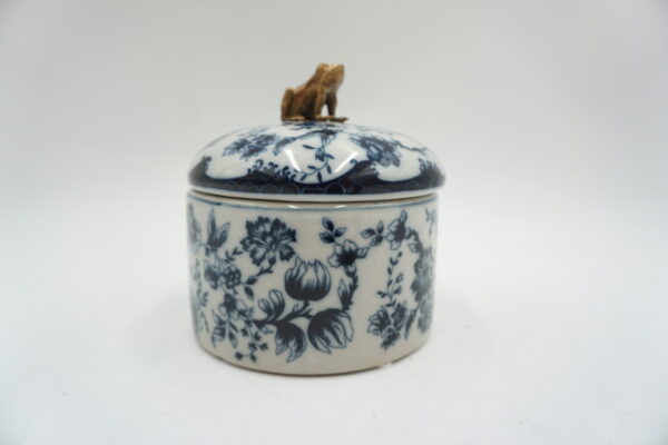 SZKATUŁKA PUZDERKO ŻABKA PORCELANA Z BRĄZEM