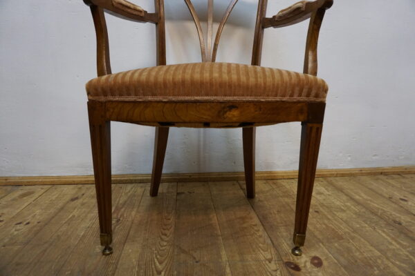 ZGRABNY FOTEL DO BIURKA DĄB