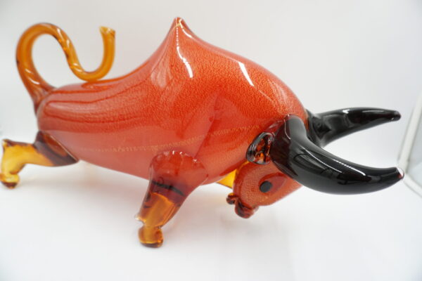 SZKLANA FIGURA STYL MURANO, BYK SYMBOL SIŁY GIEŁDA HOSSA