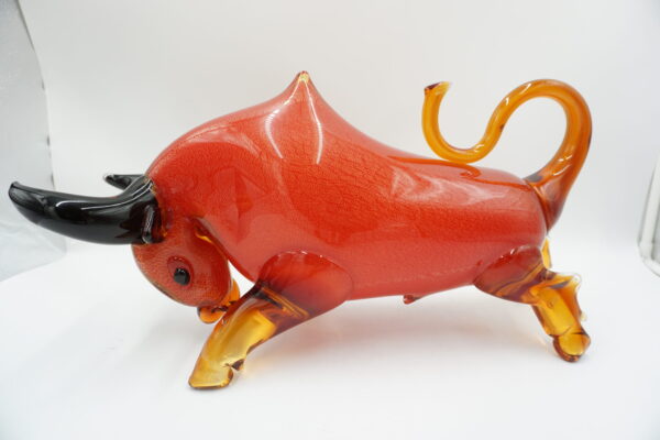 SZKLANA FIGURA STYL MURANO, BYK SYMBOL SIŁY GIEŁDA HOSSA