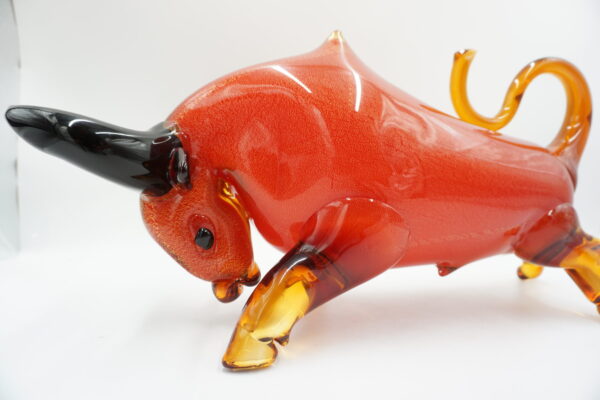 SZKLANA FIGURA STYL MURANO, BYK SYMBOL SIŁY GIEŁDA HOSSA