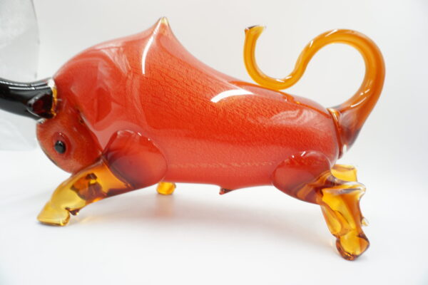 SZKLANA FIGURA STYL MURANO, BYK SYMBOL SIŁY GIEŁDA HOSSA
