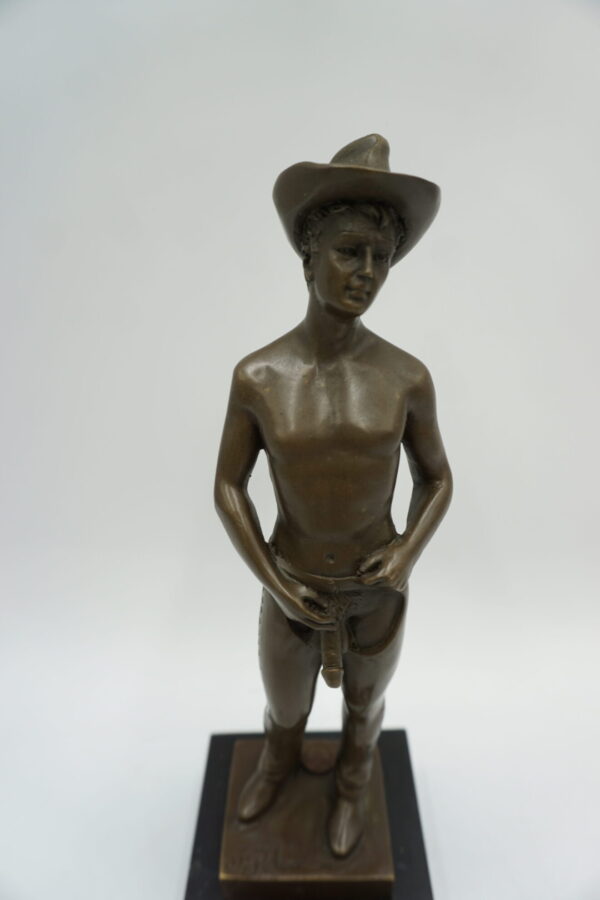 FIGURA Z BRĄZU AKT MĘSKI NAGI MĘŻCZYZNA KOWBOJ