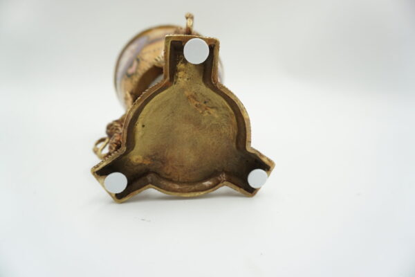 JAJO PORCELANOWE PODPARTE NA LWACH PORCELANA Z BRĄZEM SZKATUŁKA