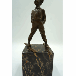 FIGURA Z BRĄZU CHŁOPIEC NA NARTACH