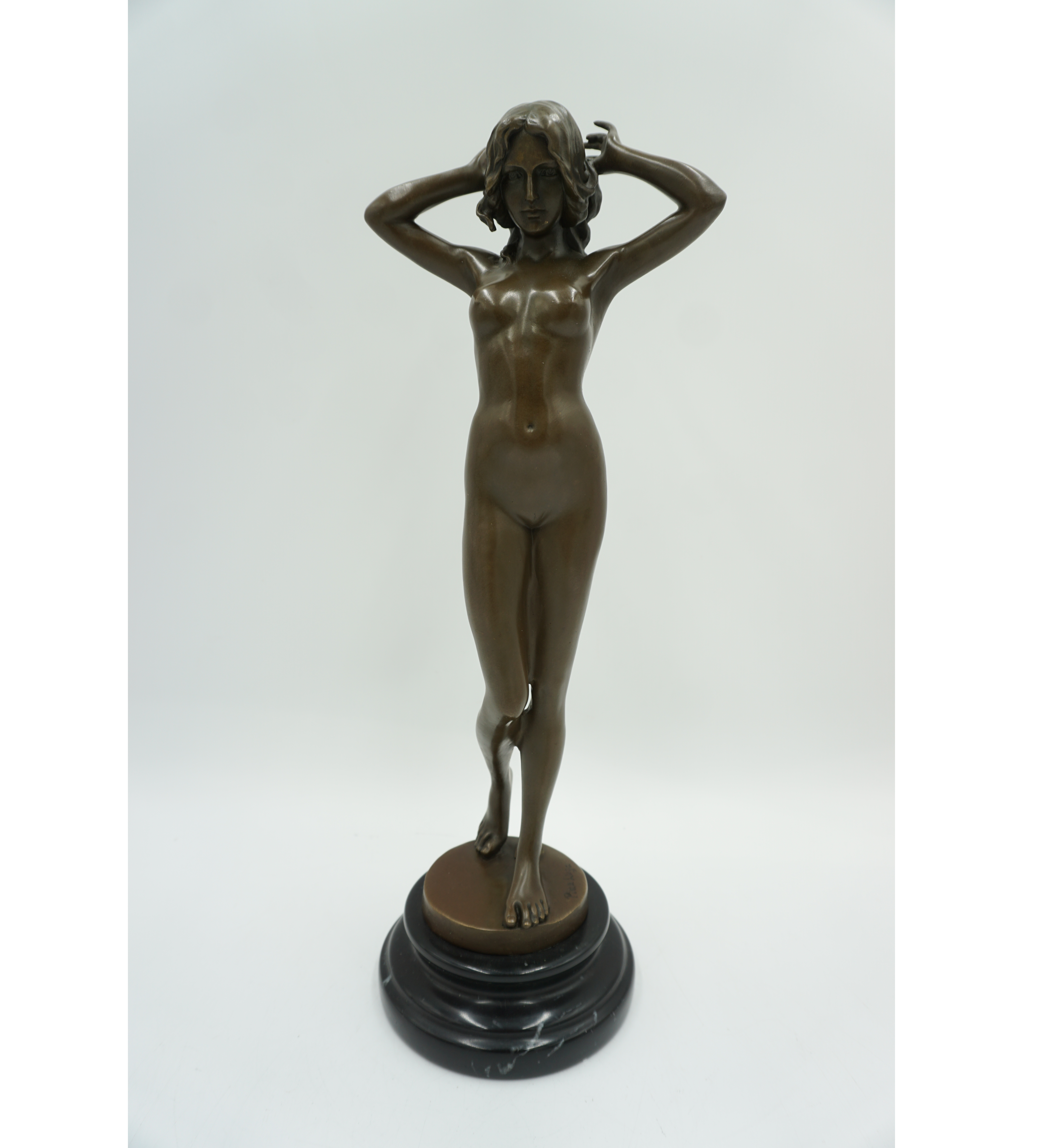 DUŻA FIGURA Z BRĄZU AKT NAGA KOBIETA