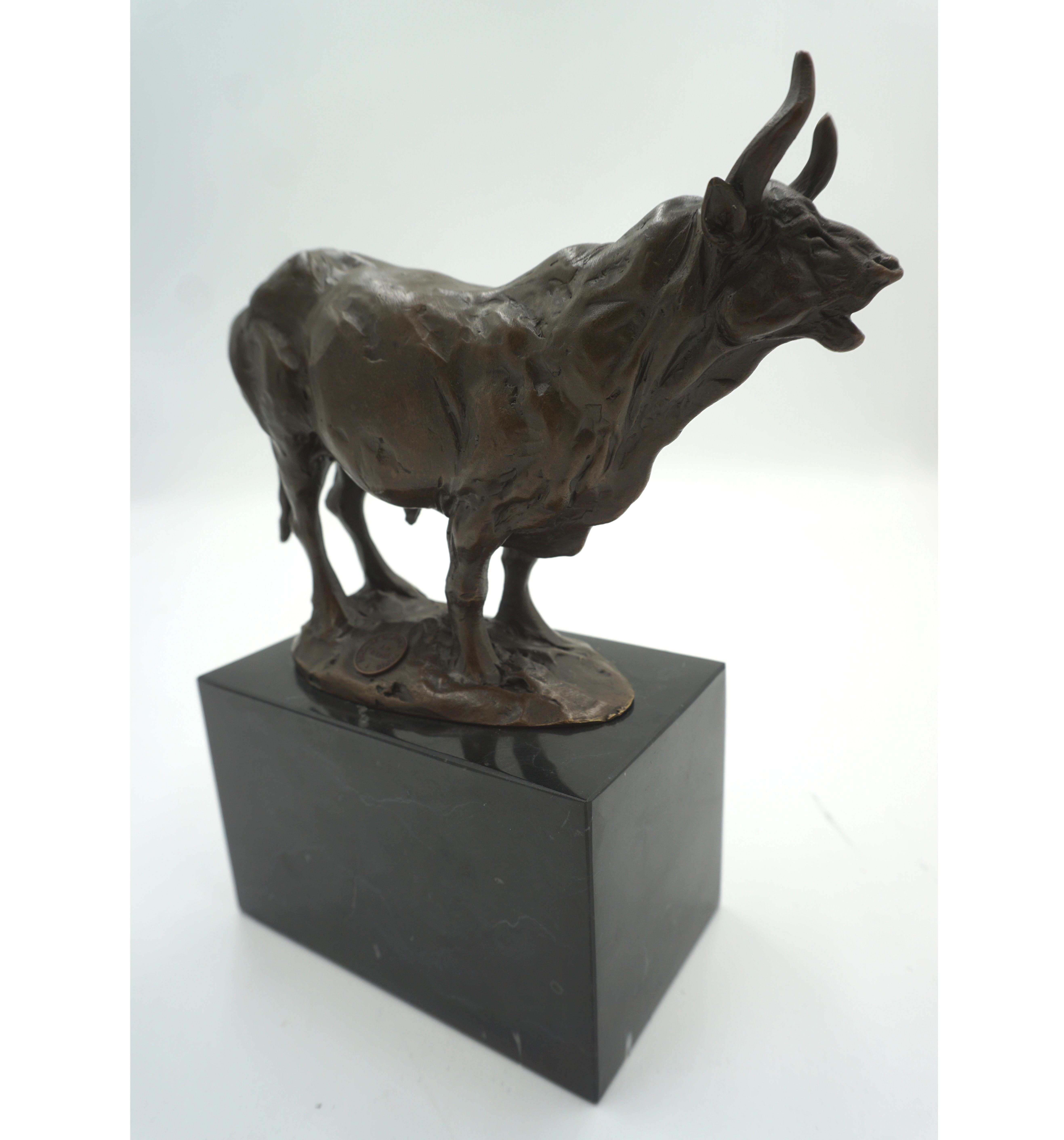 FIGURA Z BRĄZU BYK SIŁA GIEŁDA HOSSA