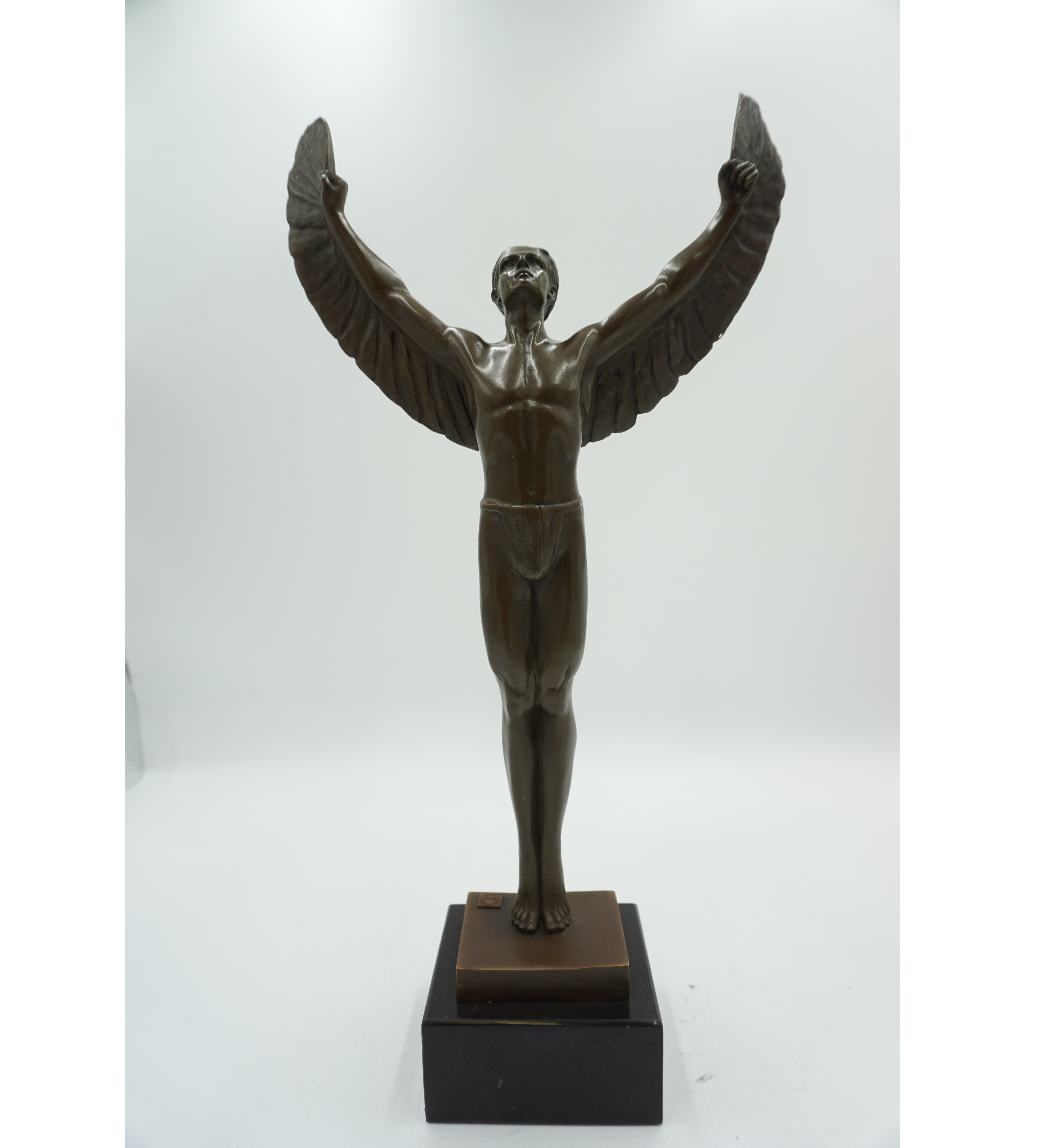 DUŻA FIGURA Z BRĄZU IKAR Z ROZŁOŻONYMI SKRZYDŁAMI 46cm
