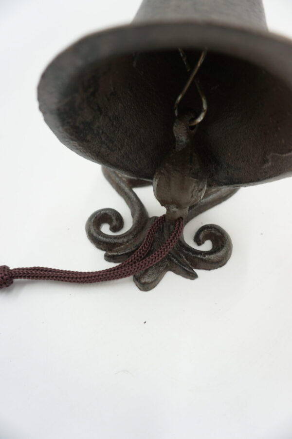 PIĘKNY ŻELIWNY DZWON DZWONECZEK KOT KOTEK