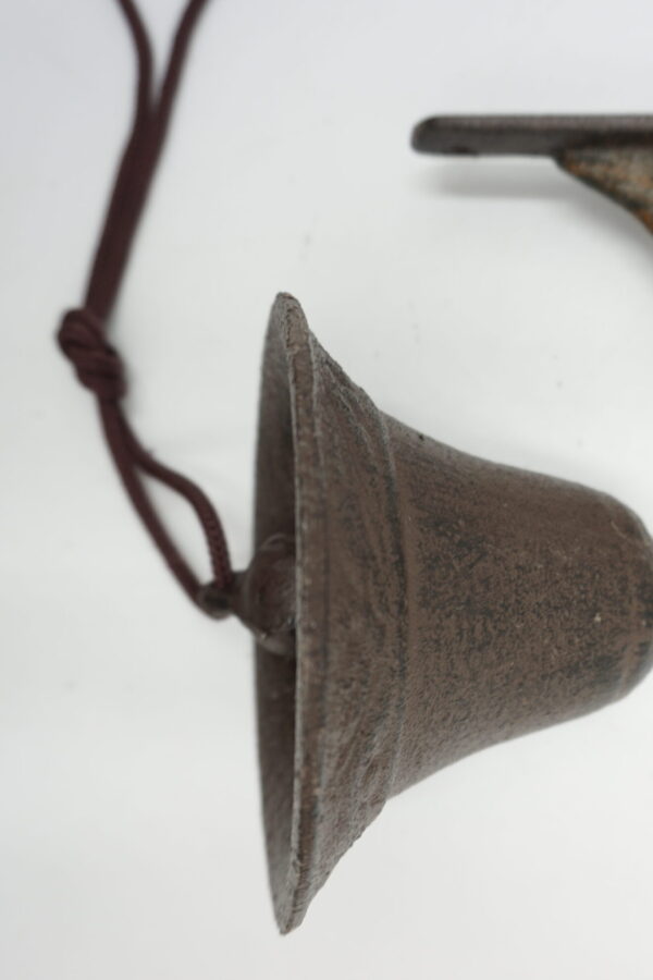 PIĘKNY ŻELIWNY DZWON DZWONECZEK SOWA