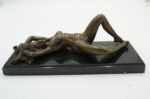 AKT NAGIEJ KOBIETY - FIGURA Z BRĄZU - NAGA LEŻĄCA KOBIETA