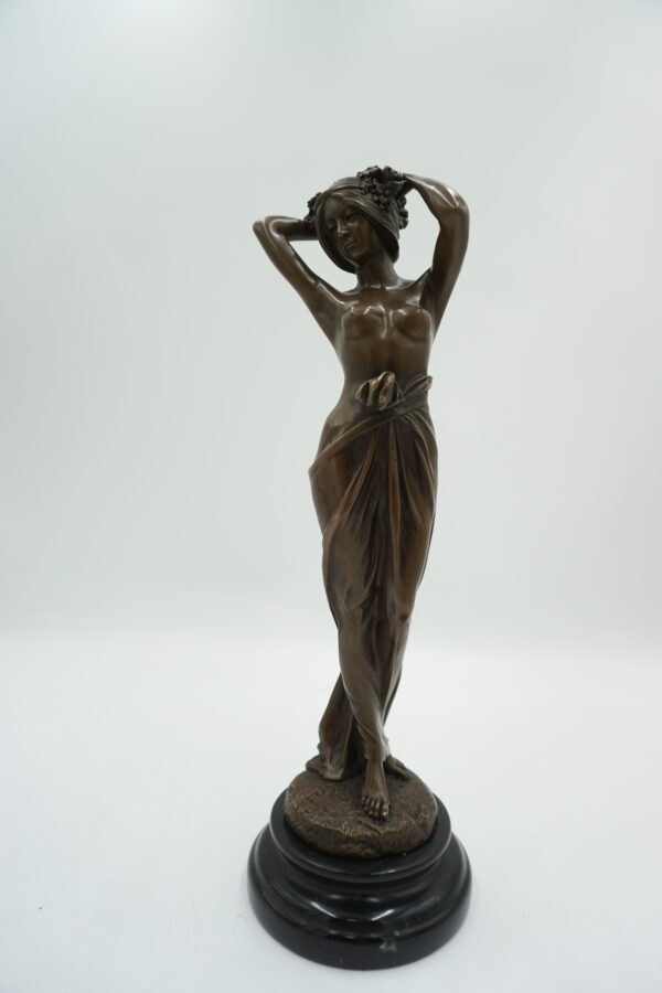 FIGURA Z BRĄZU AKT NAGA WYSOKA ZMYSŁOWA KOBIETA Z CHUSTĄ