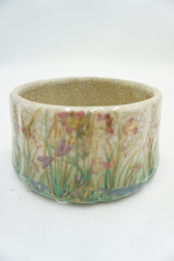 SZKATUŁKA PUZDERKO PORCELANA Z BRĄZEM POLE KWIATÓW